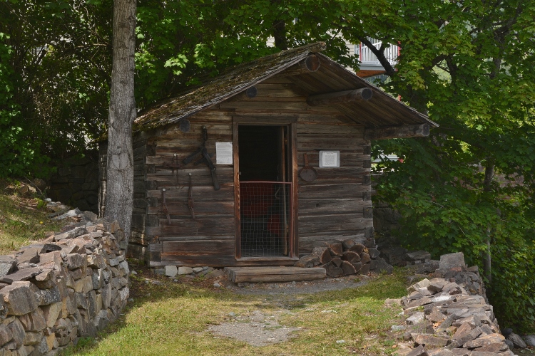cabin